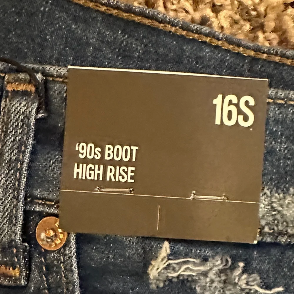 Express Classic Blue Jeans - Picture 8 of 10